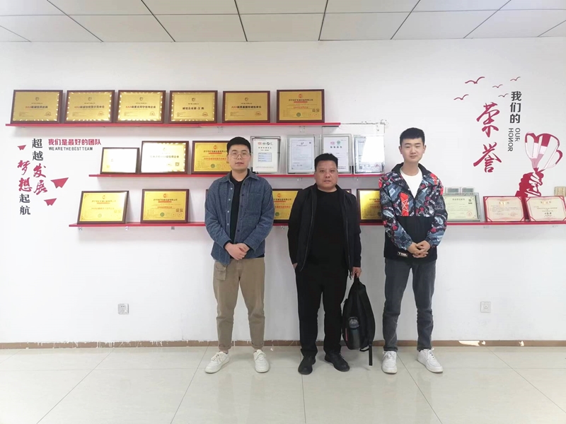 热烈欢迎河北石家庄客商莅临乐鱼官方网站-乐鱼online（中国）
参观考察