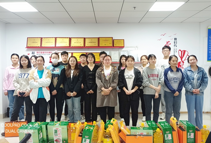 情暖中秋 | 乐鱼官方网站-乐鱼online（中国）
为全体员工发放中秋福利